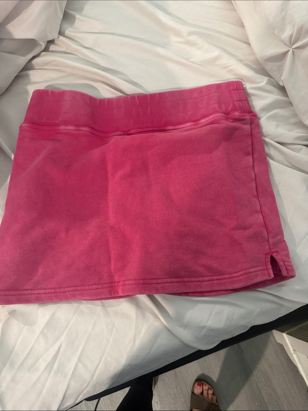 Never worn Mono B Hot Pink Pull-On Shorts Skort